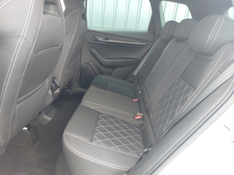 Skoda Karoq 1.5 Tsi Sportline Dsg White #6