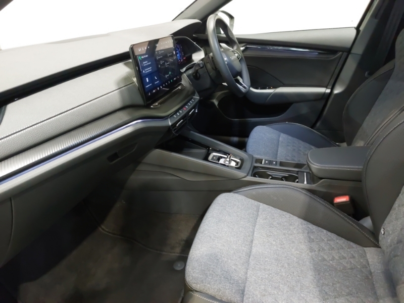Skoda Octavia 2.0 Tdi 150 Sportline Dsg Black #5