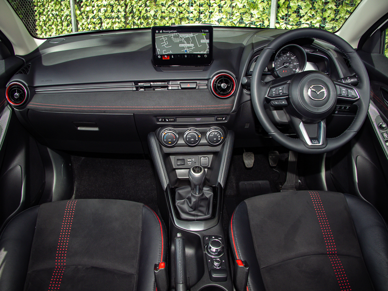 Mazda 2 1.5 E-skyactiv G Mhev Homura Aka White #5