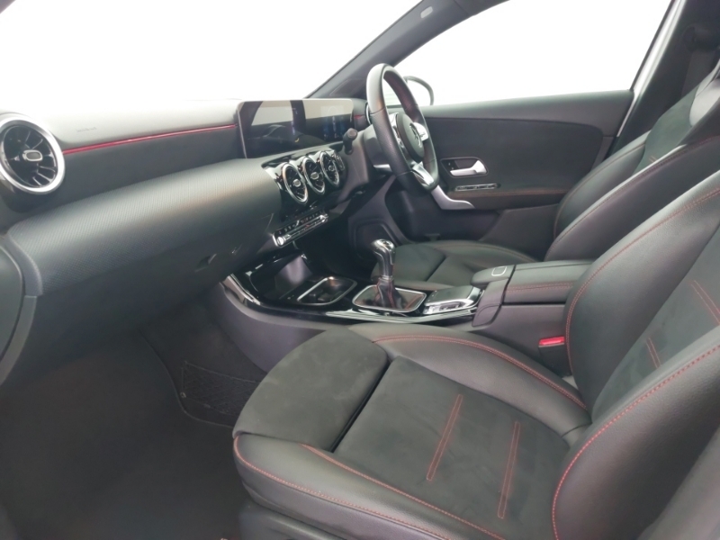 Mercedes-Benz A Class A180 Amg Line Executive NX19FAO White #5