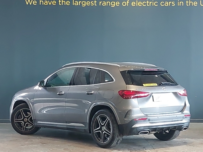 Mercedes-Benz GLA Class Gla 200D Amg Line Executive Grey #2