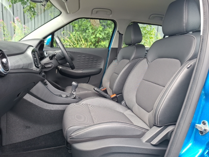 MG MG3 2024 1.5 Hybrid Mhev Se 191 Bhp Euro Black #5