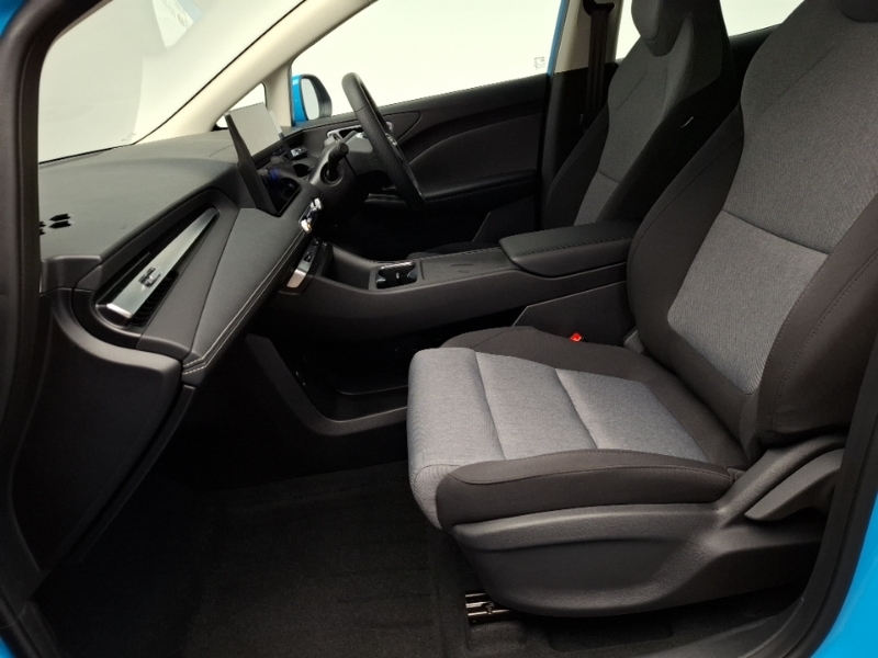 MG MG4 110Kw Comfort Standard Range 43Kwh SC26NEU Blue #5