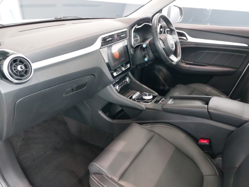MG ZS 105Kw Exclusive Ev 45Kwh White #5