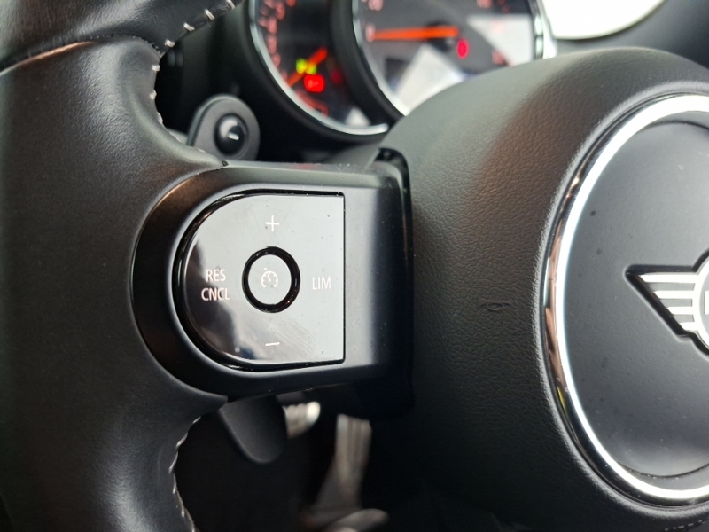 Mini Clubman 2.0 Cooper S Shadow Edition Estate 6Dr Step Black #12