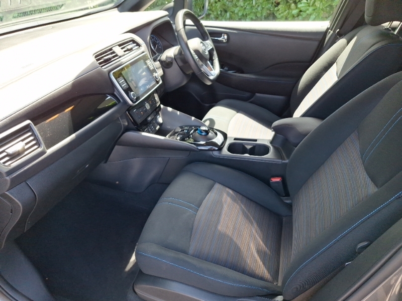 Nissan Leaf 110Kw N-connecta 39Kwh Grey #5
