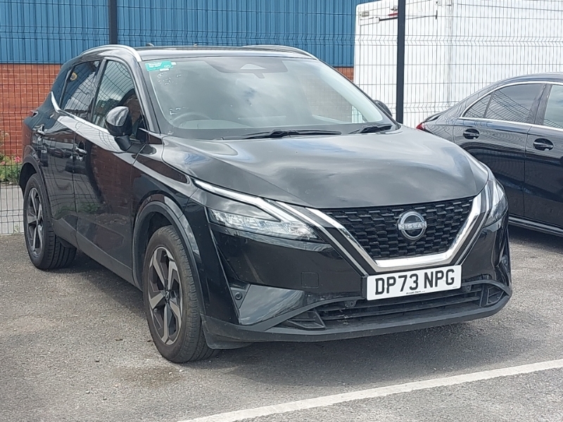 Nissan Qashqai 1.3 Dig-t Mh 158 N-connecta Glass Rf Xtronic Black