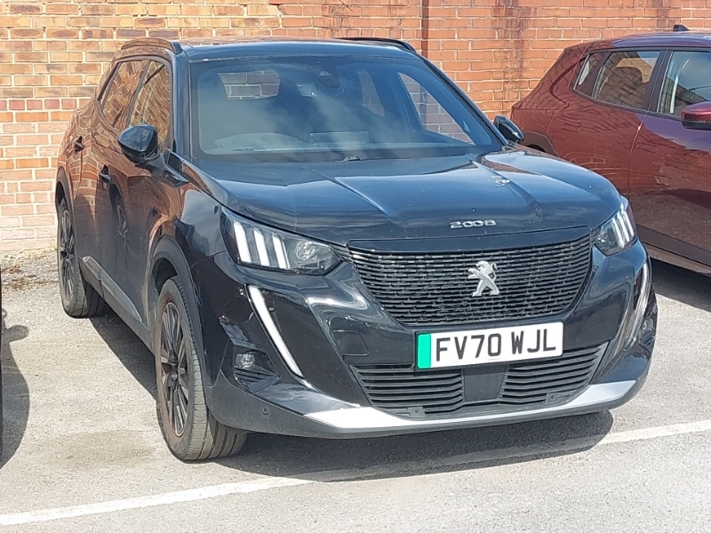 Peugeot e-2008 100Kw Gt Line 50Kwh Black