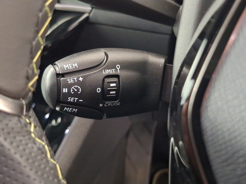 Peugeot e-2008 54Kwh Allure 7Kw Charger Blue #16