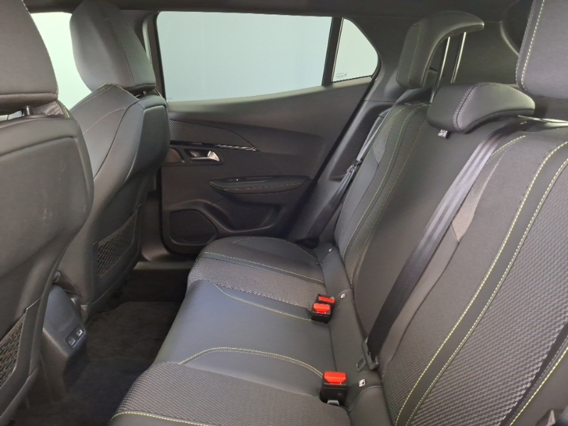 Peugeot e-2008 115Kw Gt 54Kwh Grey #6