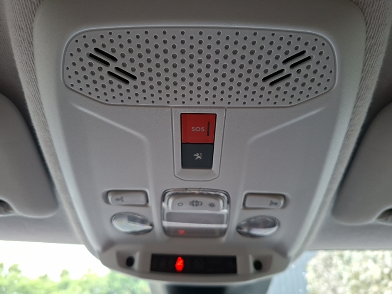 Peugeot 208 1.2 Puretech Allure Premium Hatchback #17