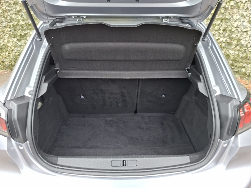 Peugeot 208 1.2 Puretech Allure Premium Hatchback #18