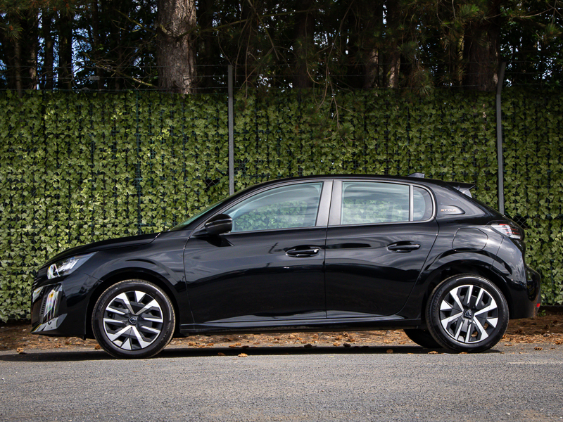 Peugeot 208 1.2 Puretech 100 Style KV25JWA Black #4