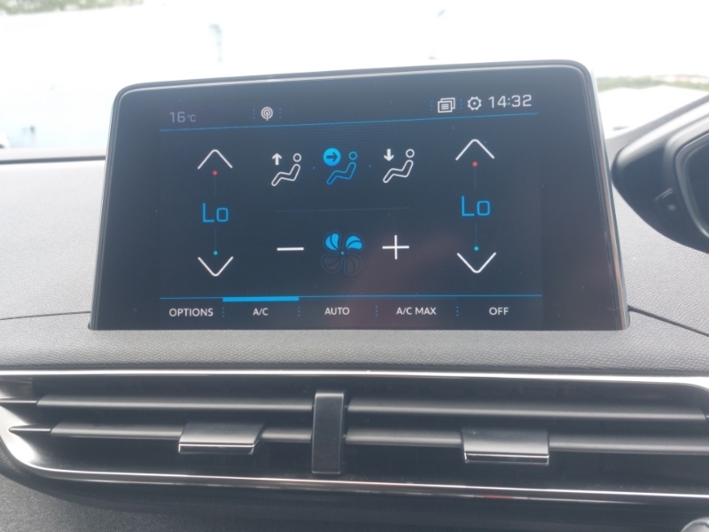 Peugeot 3008 1.2 Puretech Gt Line Eat8 White #16