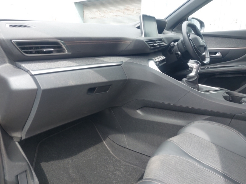 Peugeot 3008 1.2 Puretech Gt Line Eat8 White #5