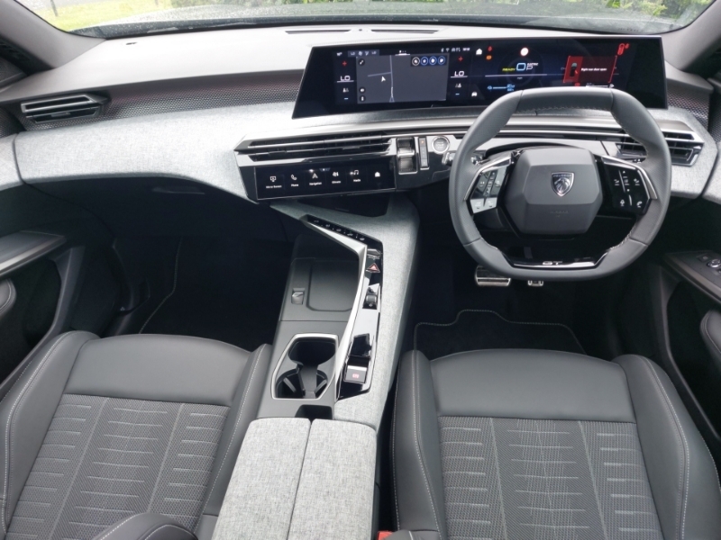 Peugeot 5008 1.6 Plug-in Hybrid 195 Gt E-dsc7 KM75XFN Black #3