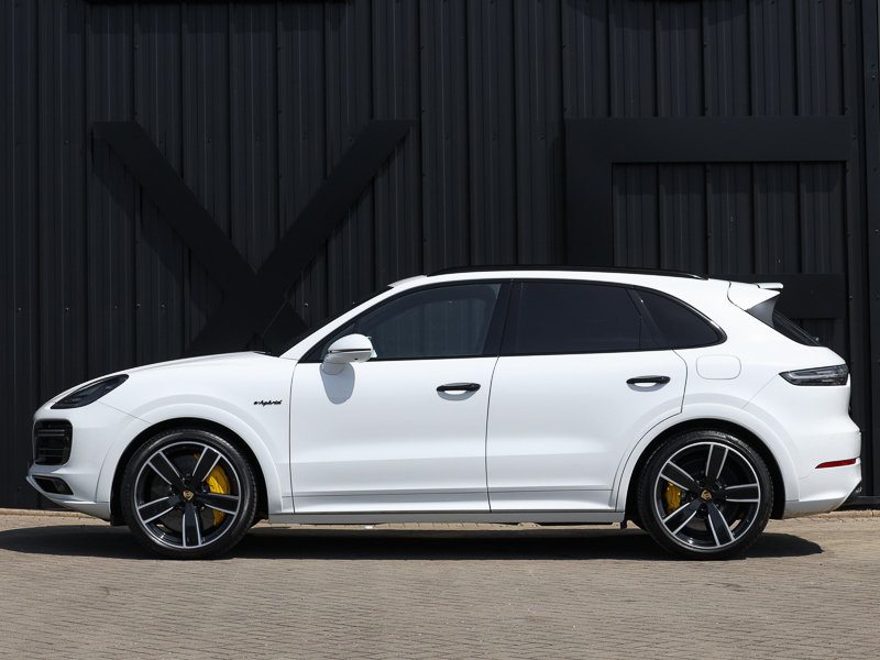 Porsche Cayenne E-hybrid Turbo S Tiptronic S White #5
