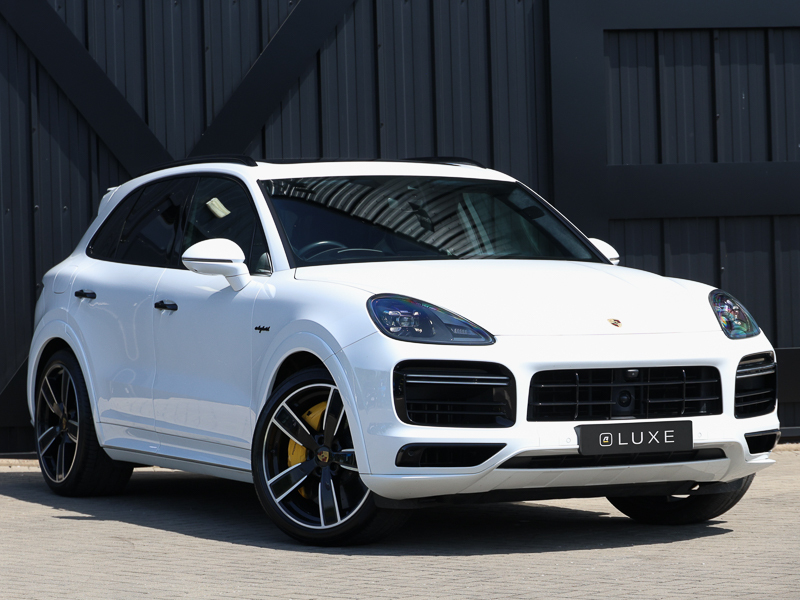 Porsche Cayenne E-hybrid Turbo S Tiptronic S White