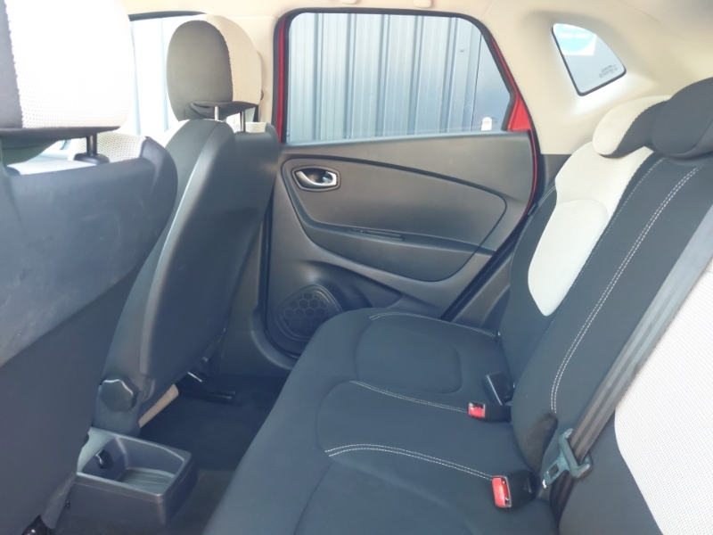 Renault Captur 0.9 Tce 90 Iconic SJ68YOW Red #6