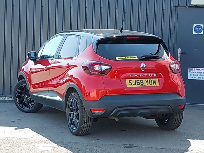 Renault Captur 0.9 Tce 90 Iconic SJ68YOW Red #2