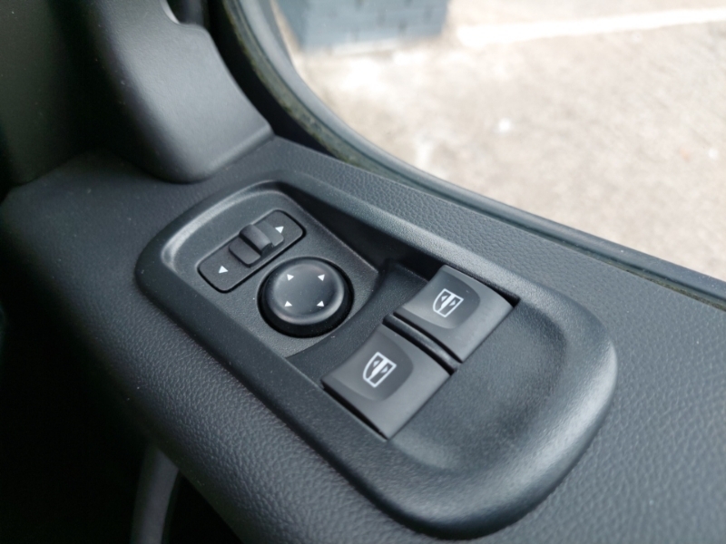Renault Master 2.3 Dci 35 Business Fwd Lwb Medium Roof Euro 6 Black #17
