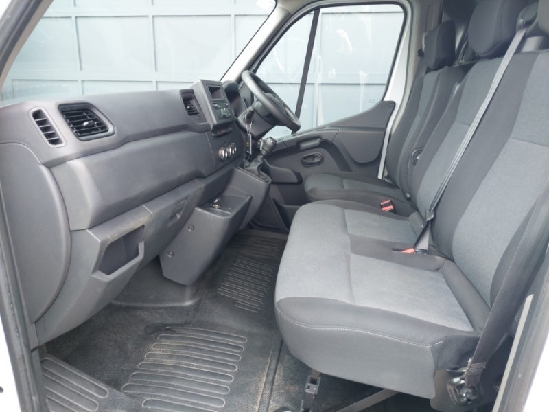 Renault Master Sl28dci 110 Business Low Roof Van White #5