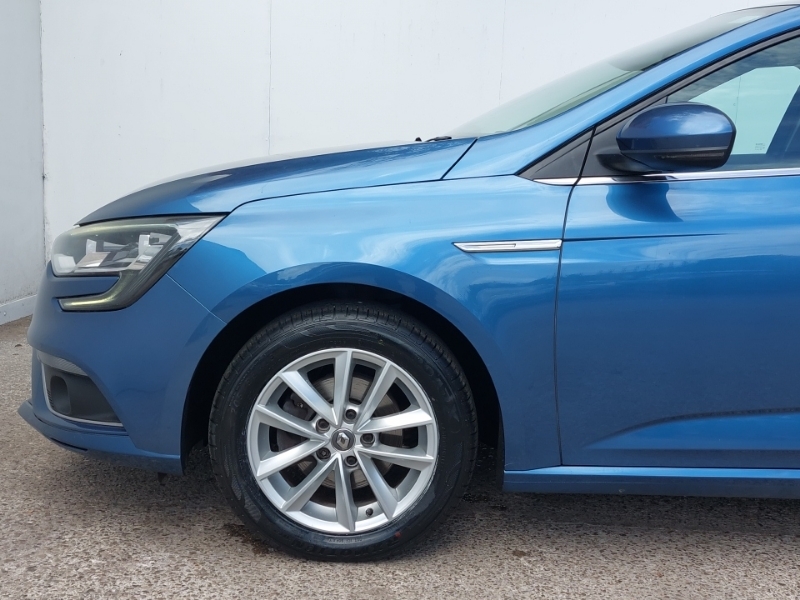 Renault Megane Renault Megane 1.5 Megane Signature Nav Dci Silver #19