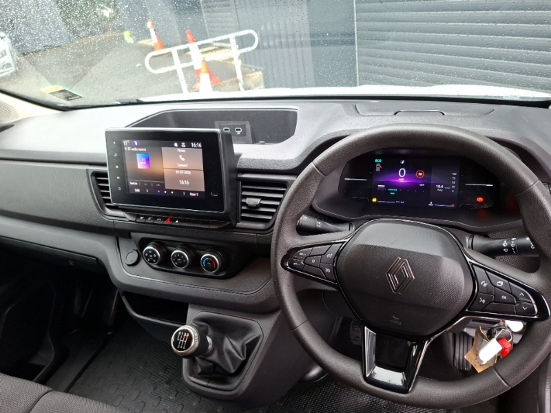Renault Trafic Ll30 Blue Dci 130 Advance Safety Van White #3