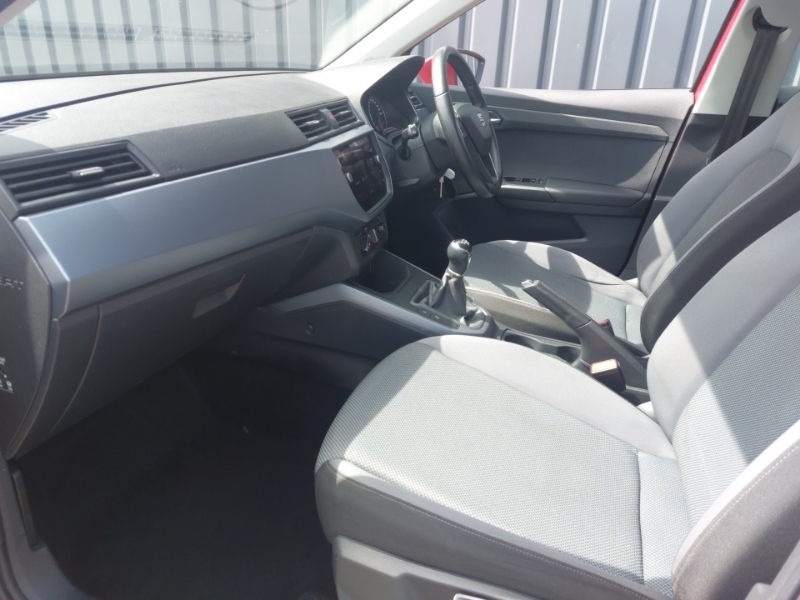 Seat Arona 1.0 Tsi Se Technology Red #5