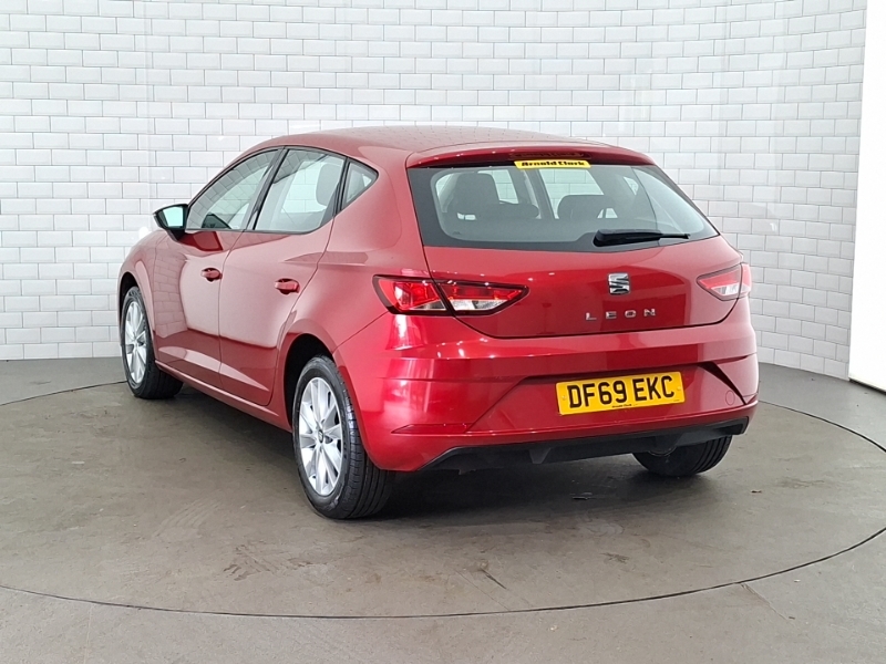 Seat Leon 1.5 Tsi Evo Se Ez DF69EKC Red #2