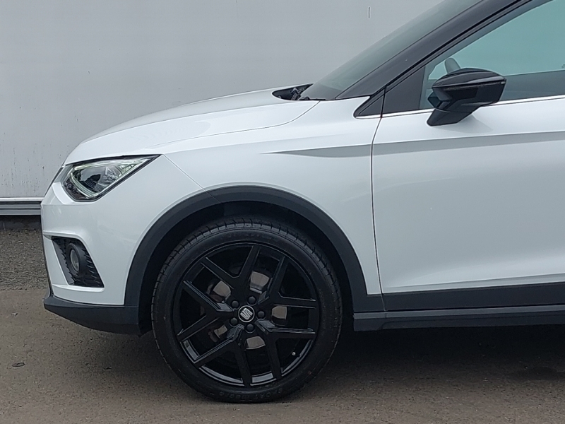 Seat Arona 1.0 Tsi 110 Fr Red Edition White #19