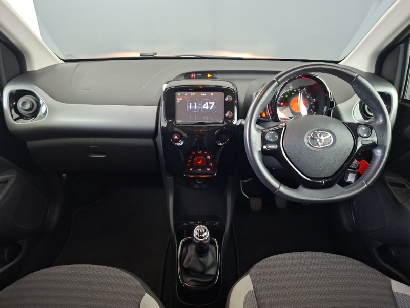 Toyota Aygo 1.0 Vvt-i X-plore SG68XXF Black #3