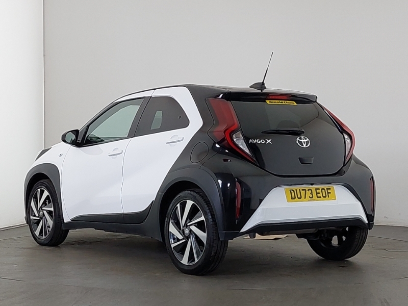 Toyota Aygo X 1.0 Vvt-i Edge White #2