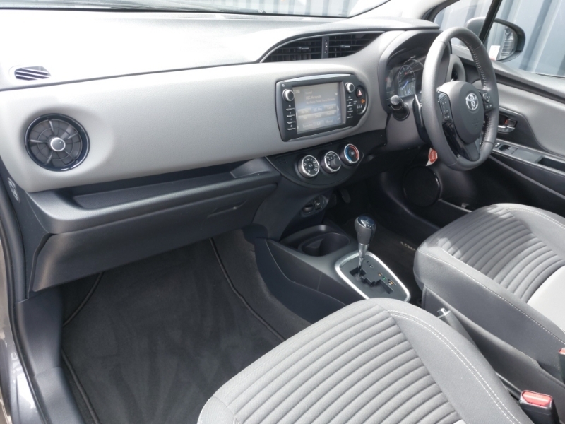 Toyota Yaris 1.5 Vvt-i Icon Cvt Grey #5