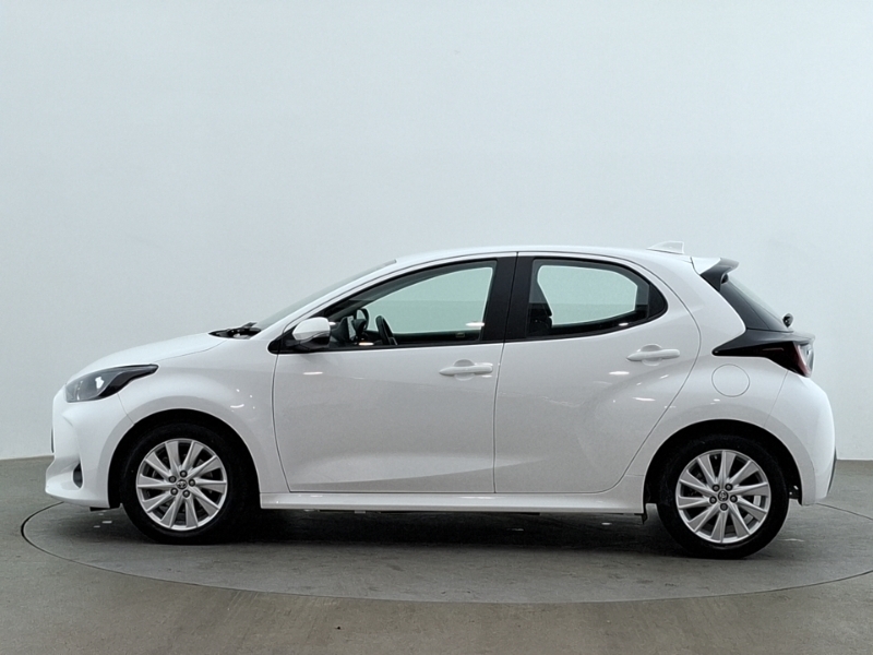 Toyota Yaris 1.5 Hybrid Icon Cvt EJ23XNB White #4