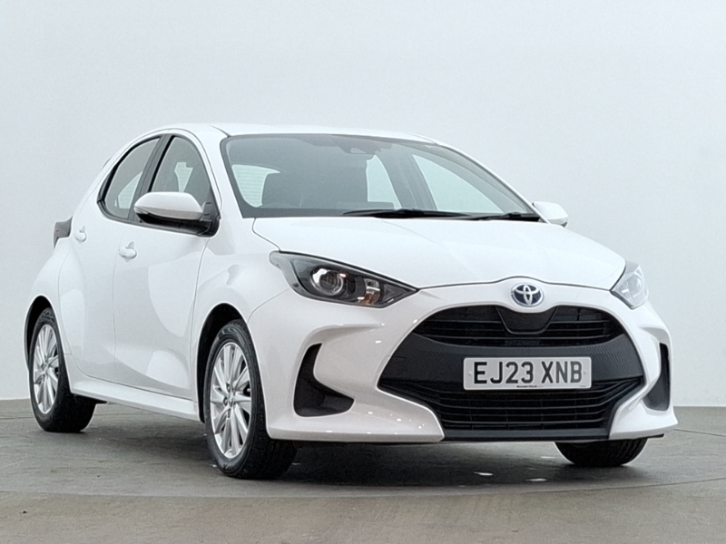 Toyota Yaris 1.5 Hybrid Icon Cvt White