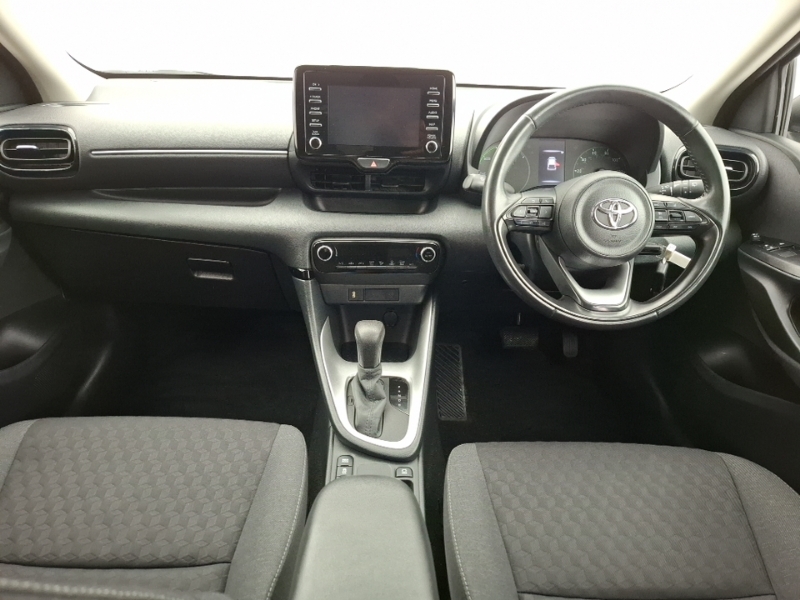 Toyota Yaris 1.5 Hybrid Icon Cvt EJ23XNB White #3