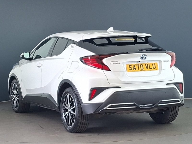 Toyota C-Hr 2.0 Hybrid Excel Cvt SA70VLU White #2