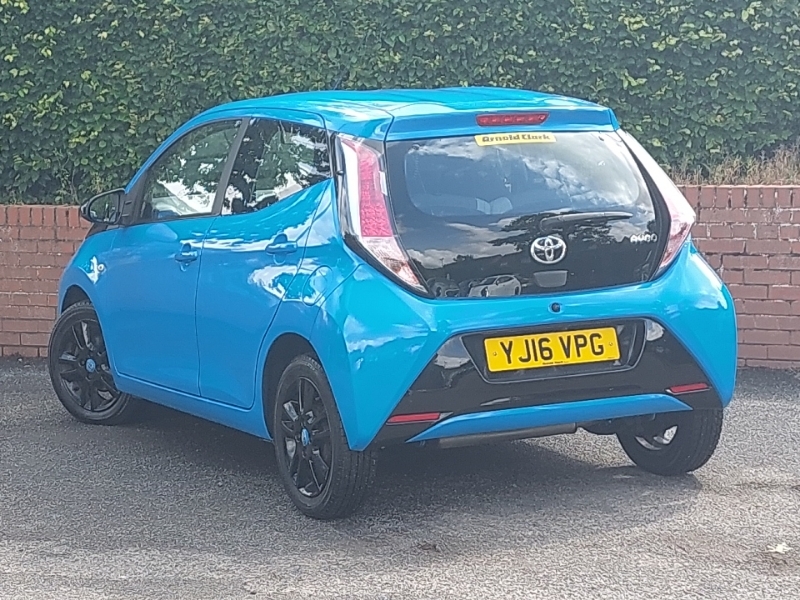 Toyota Aygo 1.0 Vvt-i X-cite 2 X-shift Blue #2