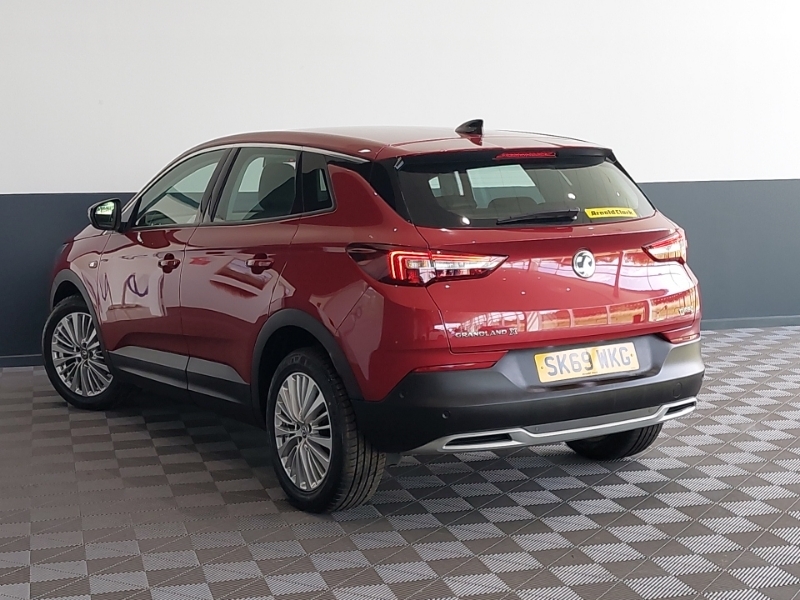 Vauxhall Grandland X 1.2 Turbo Tech Line Nav Red #2