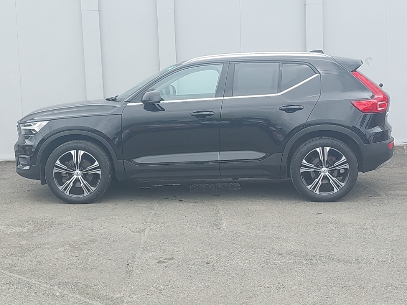 Volvo XC40 2.0 B4p Inscription Pro SR70HMK Black #4