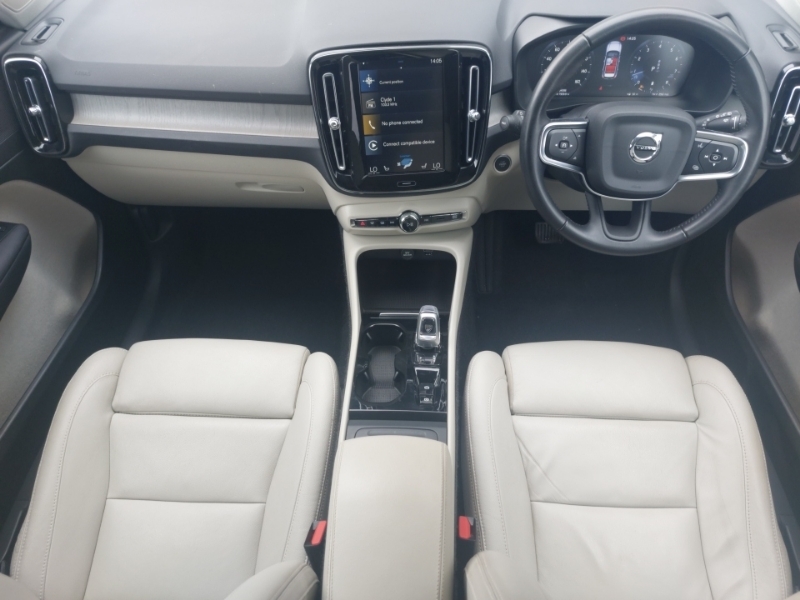 Volvo XC40 2.0 B4p Inscription Pro SR70HMK Black #3