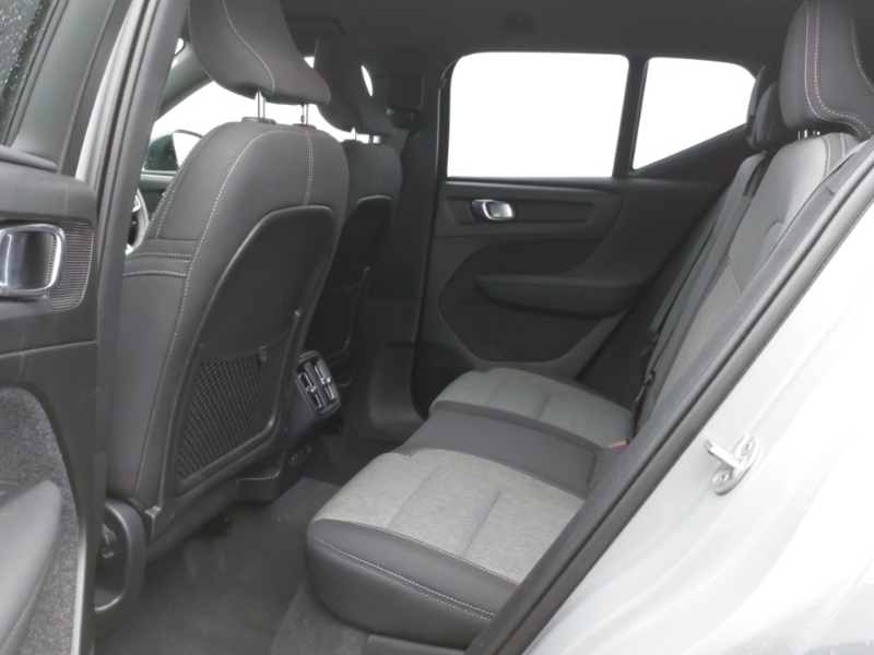 Volvo XC40 2.0 B3p Plus Dark SN23CHT Grey #6