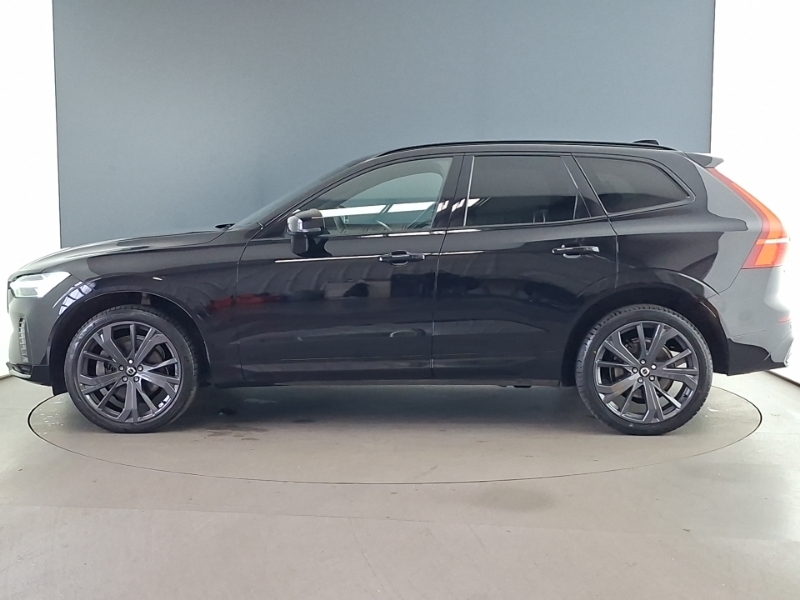 Volvo XC60 2.0 B4d R Design Awd Geartronic Black #4