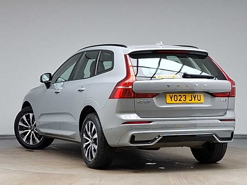 Volvo XC60 2.0 B5p Plus Dark Awd Geartronic Grey #2