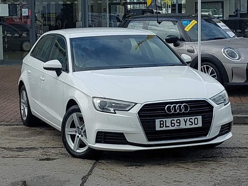 Audi A3 35 Tfsi Se Technik BL69YSO White