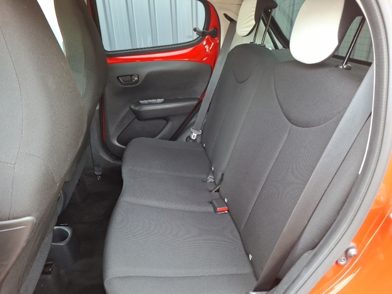 Citroen C1 1.0 Vti 72 Urban Ride Red #6