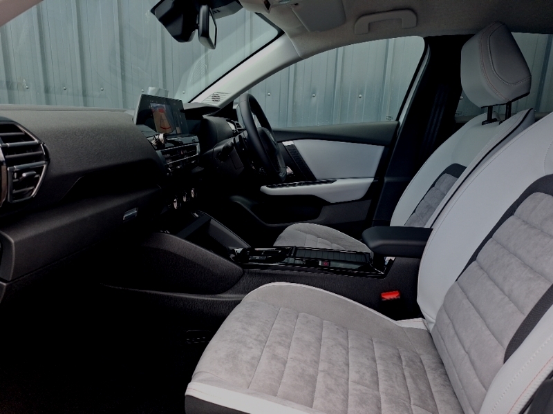 Citroen C4 1.2 Hybrid 136 Max White #5