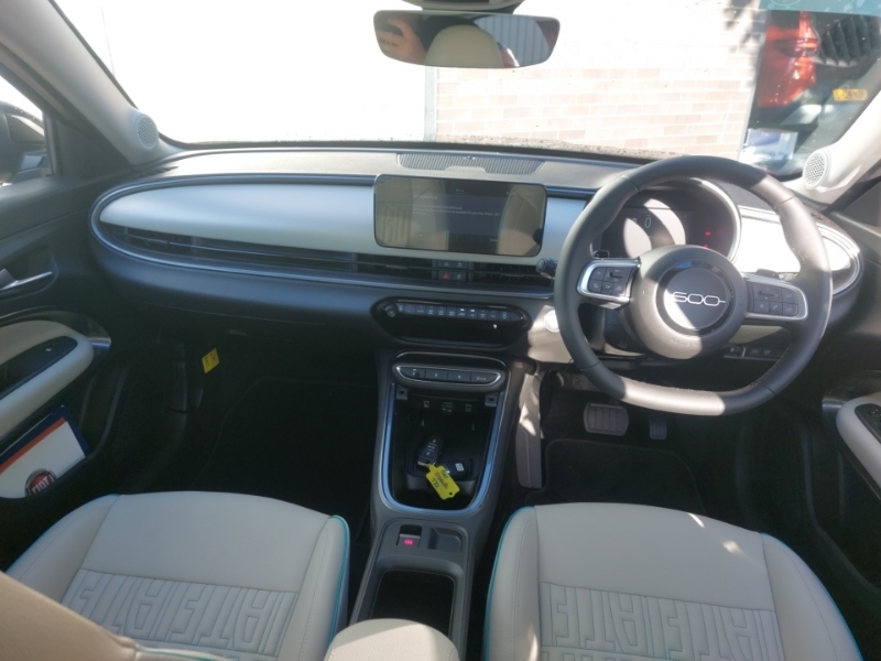 Fiat 600 1.2 Hybrid 48V La Prima Edct-6 Black #3