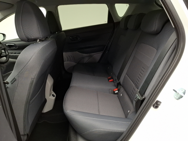 Hyundai Bayon 1.0 Tgdi 90 Tech Line Dct White #6